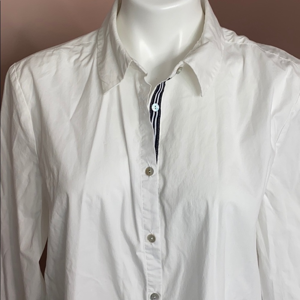 Clean sharp white blouse - Picture 3 of 5